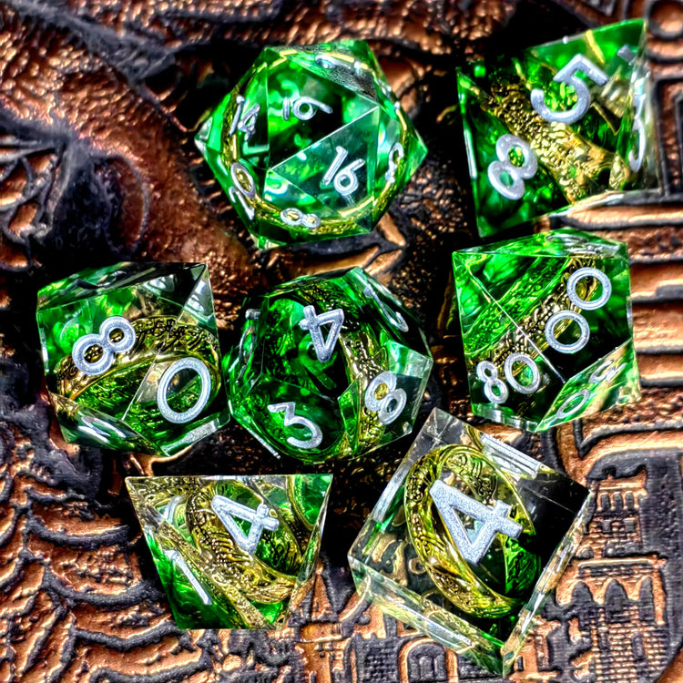 Spinning Dragon Eye Resin Dice Set – 7-Piece Transparent Sharp Edge Polyhedral Dice for RPGs Gamers Guild