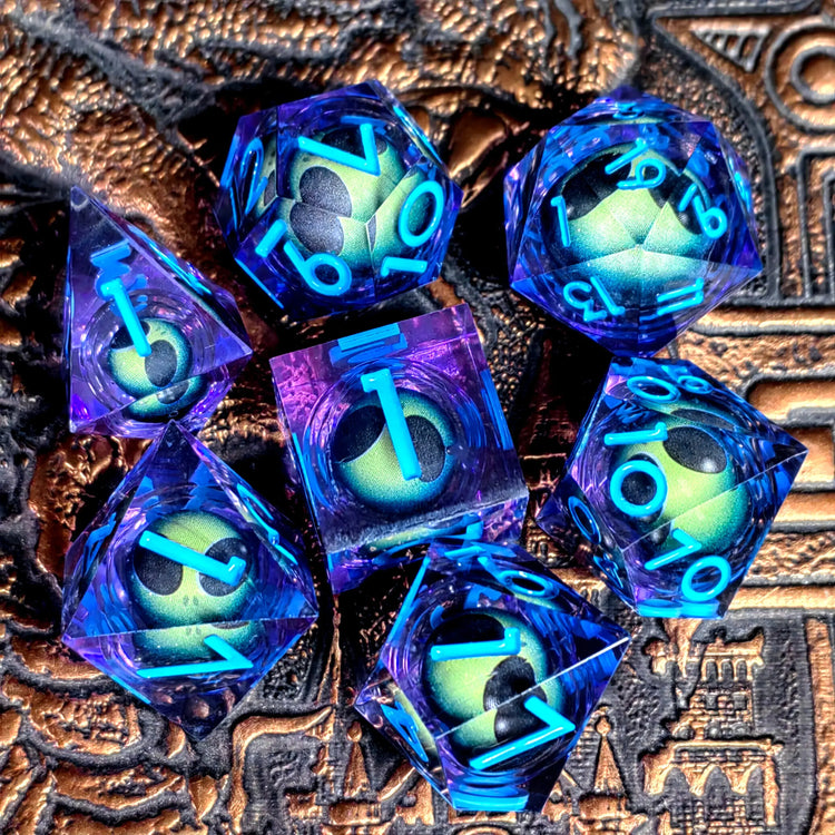 Spinning Dragon Eye Resin Dice Set – 7-Piece Transparent Sharp Edge Polyhedral Dice for RPGs Gamers Guild