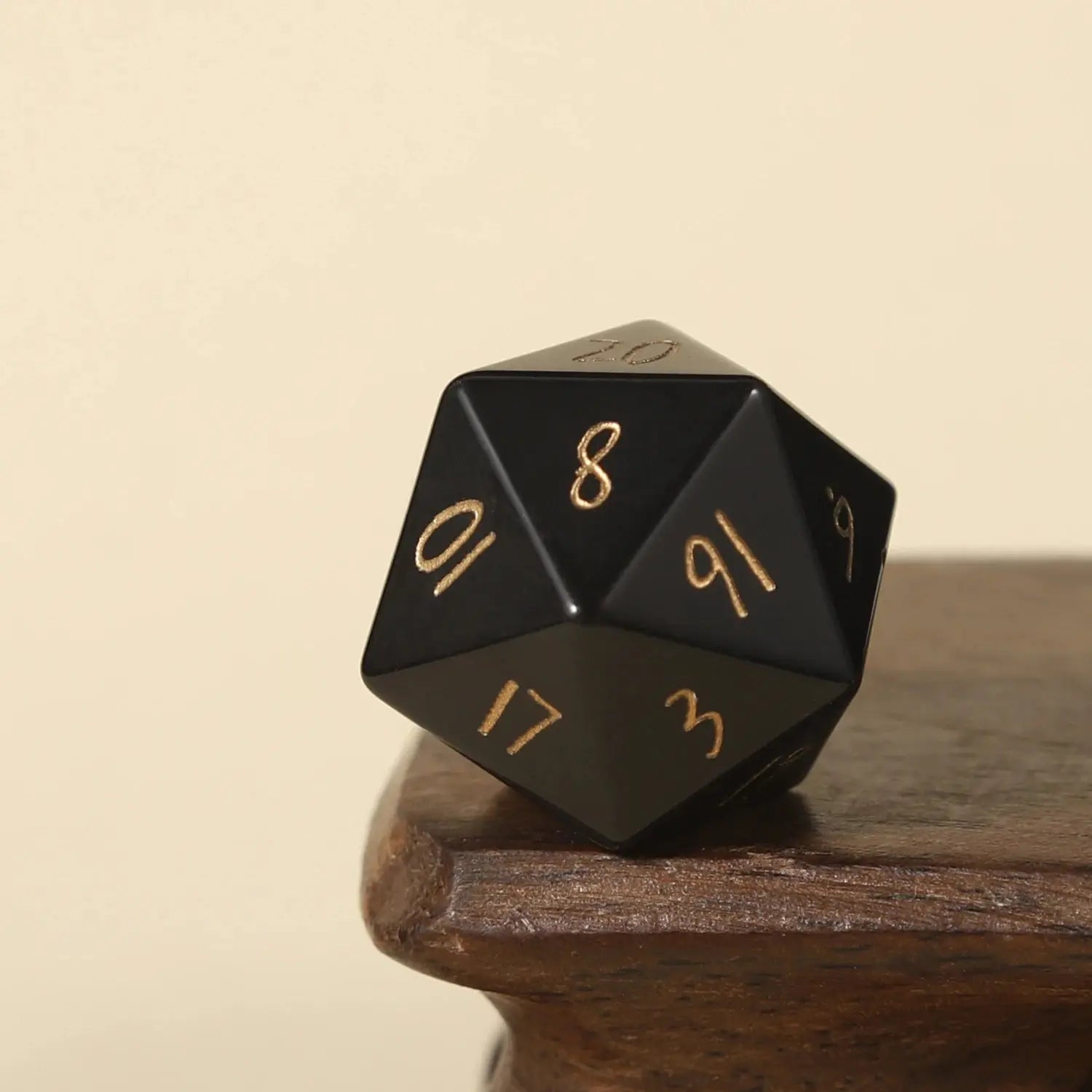 Crystal Quartz D20 – Handwritten Font Gemstone Dice for DND, Pathfinder & RPG Star Path Adventures Gamers Guild