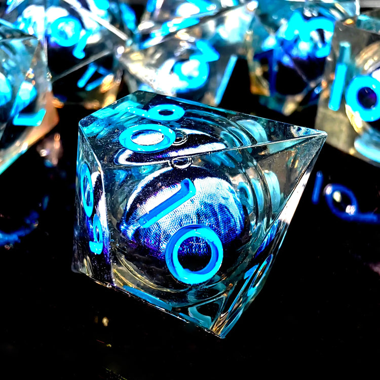 Spinning Dragon Eye Resin Dice Set – 7-Piece Transparent Polyhedral Dice with Blue Text for RPGs Gamers Guild