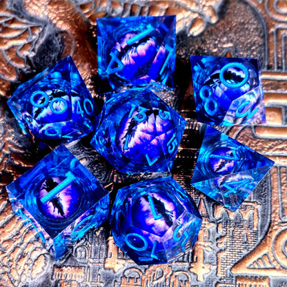 Spinning Dragon Eye Resin Dice Set – 7-Piece Transparent Polyhedral Dice with Blue Text for RPGs Gamers Guild